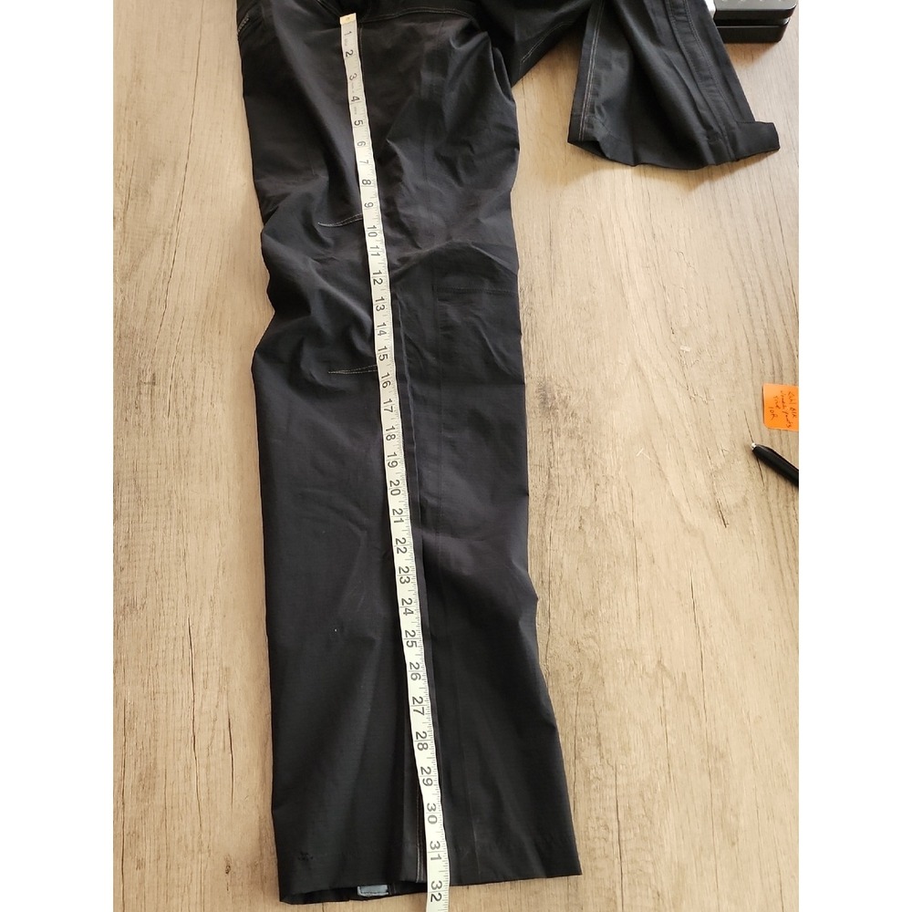 KÜHL Jetstream Women's Size 10 Outdoor Hiking Trail Zip Cargo Pants Black Nylon - Picture 8 of 8
